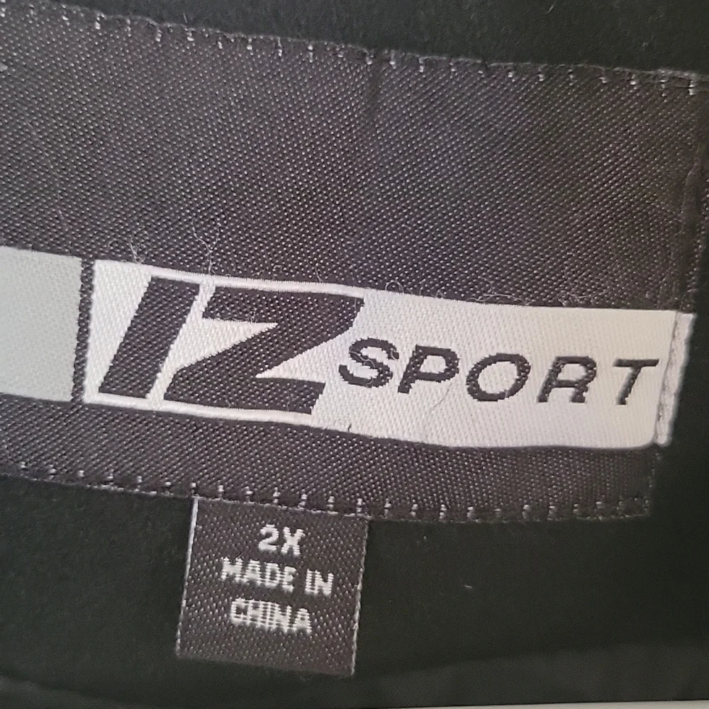 Coat - Picture 3 of 4